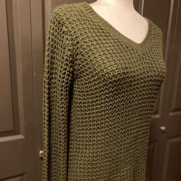 Sweater - Picture 2 of 3
